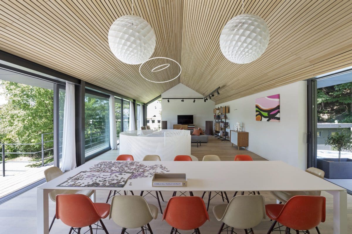 Une maison contemporaine édifiée sur une colline | RD - Résidences ...